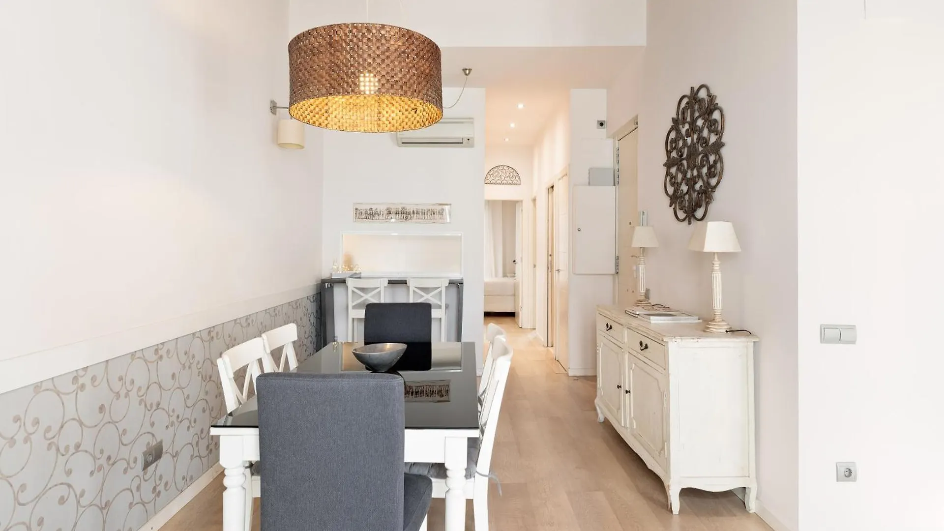 Enjoy Apartments Montserrat Boutique Apartment In Eixample Barcelona