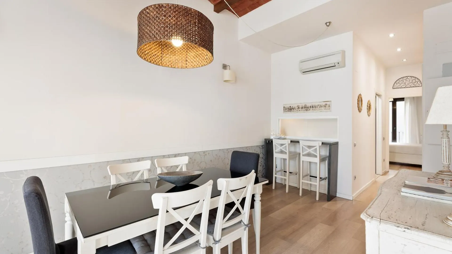 Enjoy Apartments Montserrat Boutique Apartment In Eixample Barcelona Spain