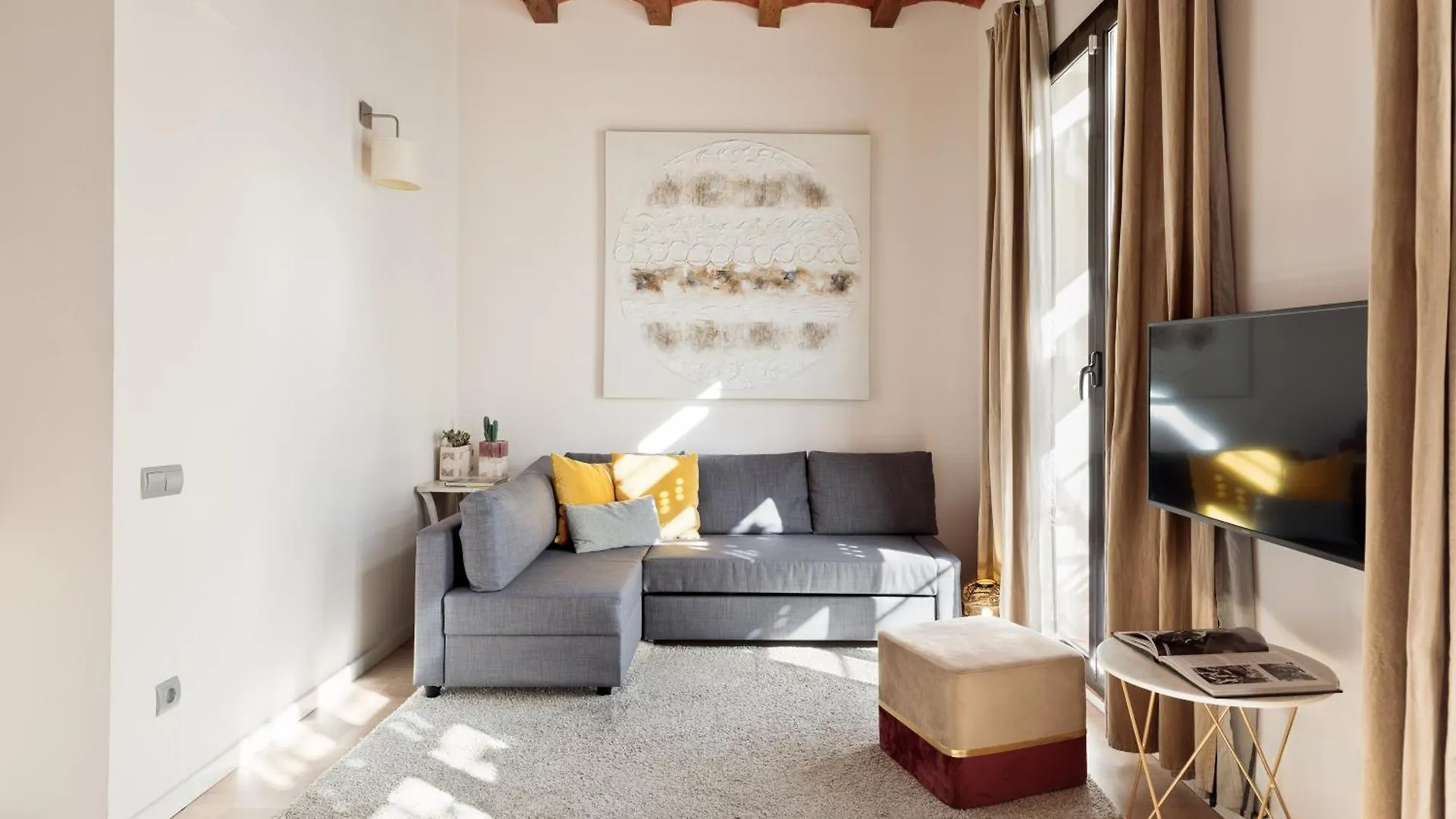 Enjoy Apartments Montserrat Boutique Apartment In Eixample location