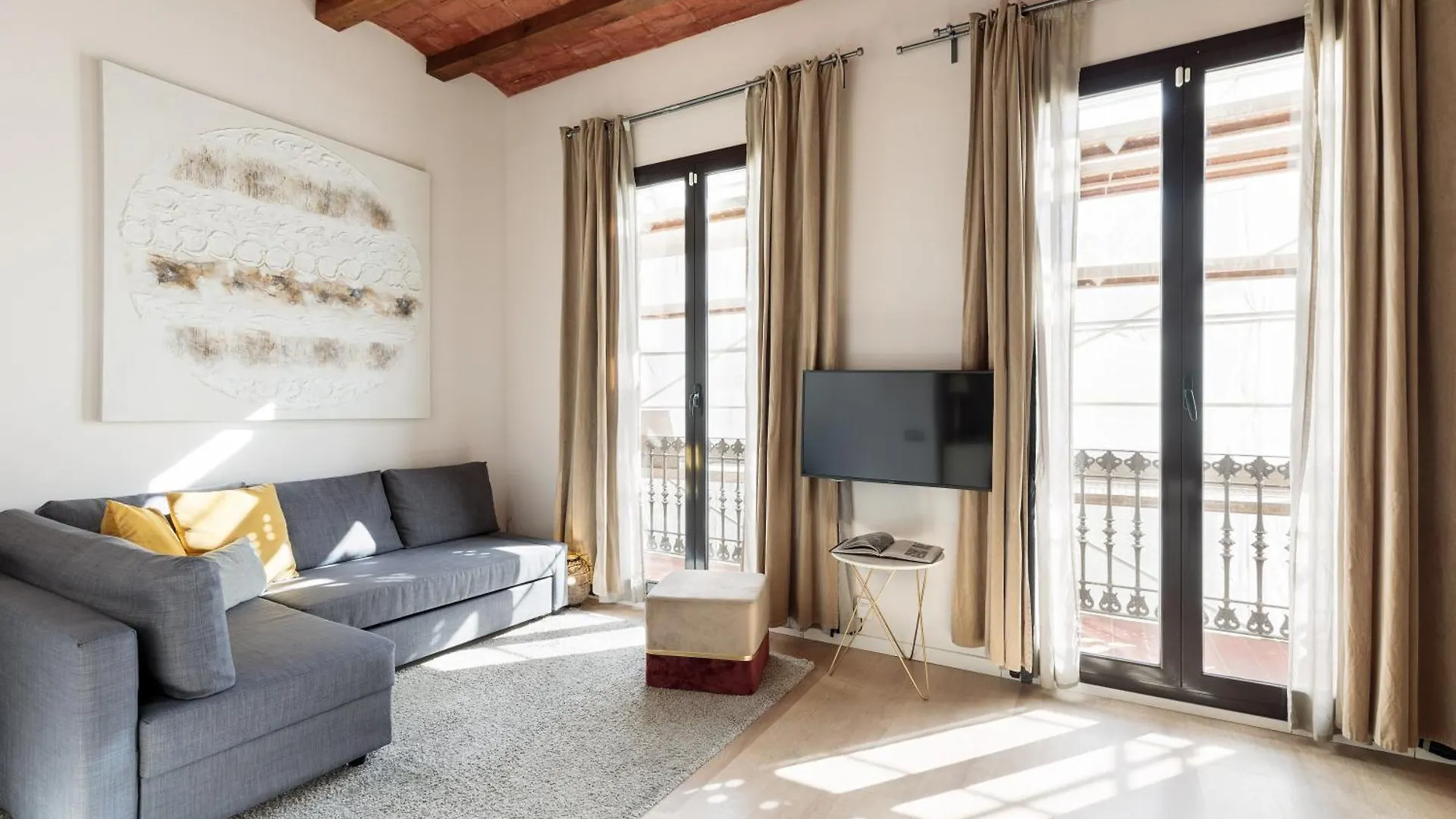 Enjoy Apartments Montserrat Boutique Apartment In Eixample Barcelona